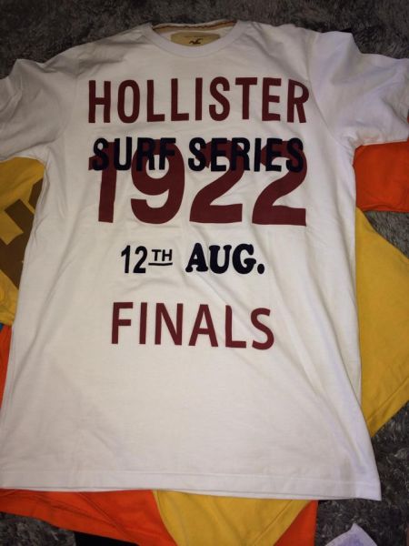 CAMISETA HOLLISTER